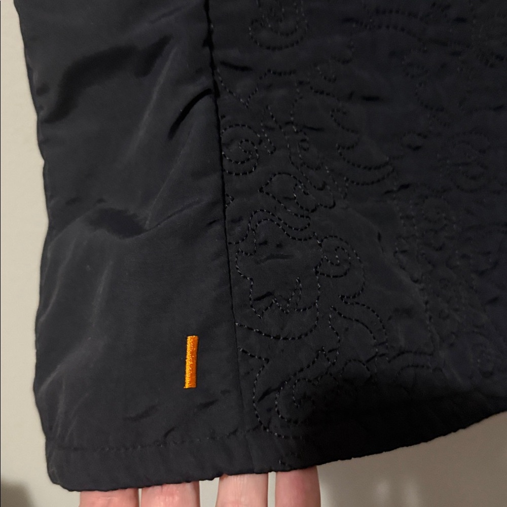 Lucy Black Stitched Nylon Vest Womens Medium Pockets Warm Winter Full Zip - Picture 7 of 9